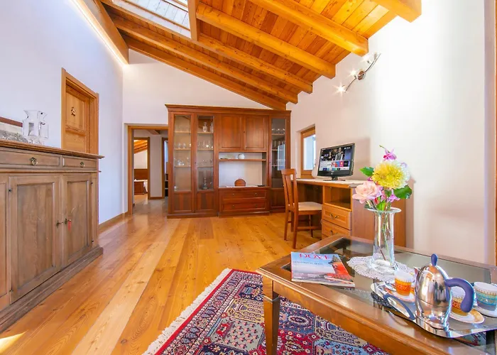 Giorgia Private Pool - Happy Castelveccana