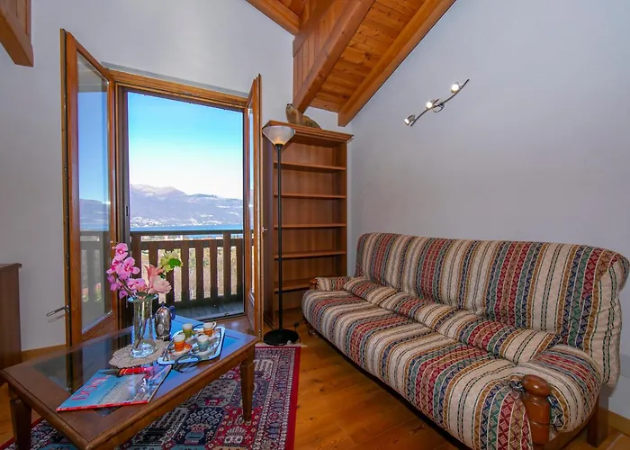 Villa Giorgia Private Pool - Happy Castelveccana