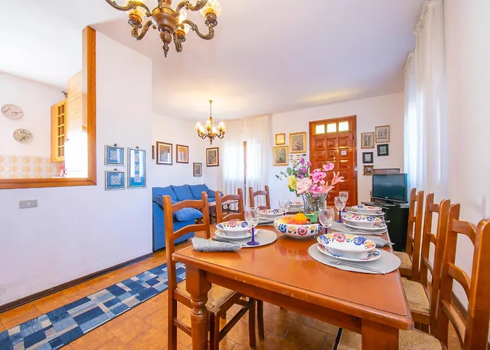 Giorgia Private Pool - Happy 카스텔베카나