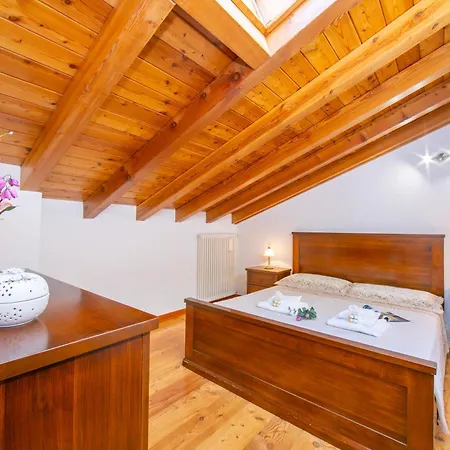 Giorgia Private Pool - Happy *