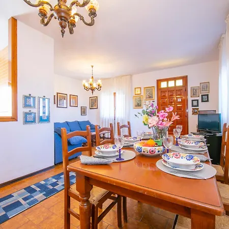 Giorgia Private Pool - Happy Castelveccana